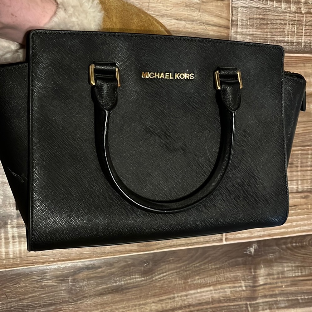 Michael kors purse